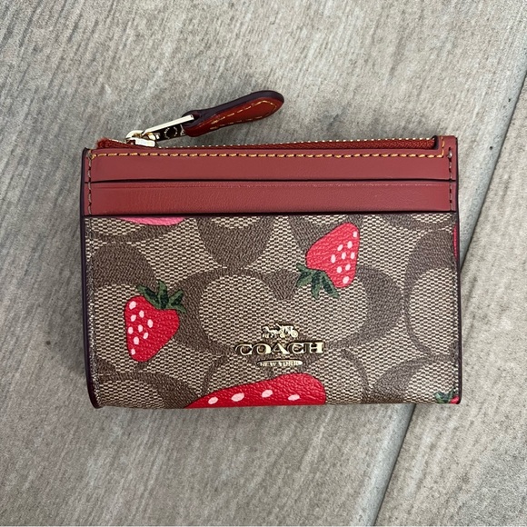 Coach Mini Skinny Id Case In Signature Canvas With Wild Strawberry Print - Picture 2 of 7
